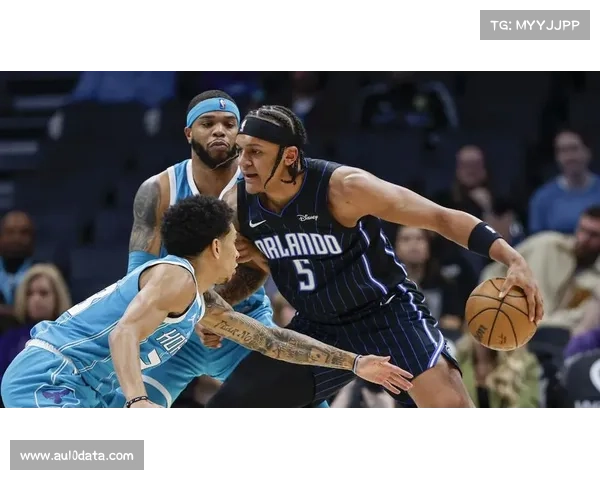 黄蜂20-9开局打停魔术，克尼普尔三分命中